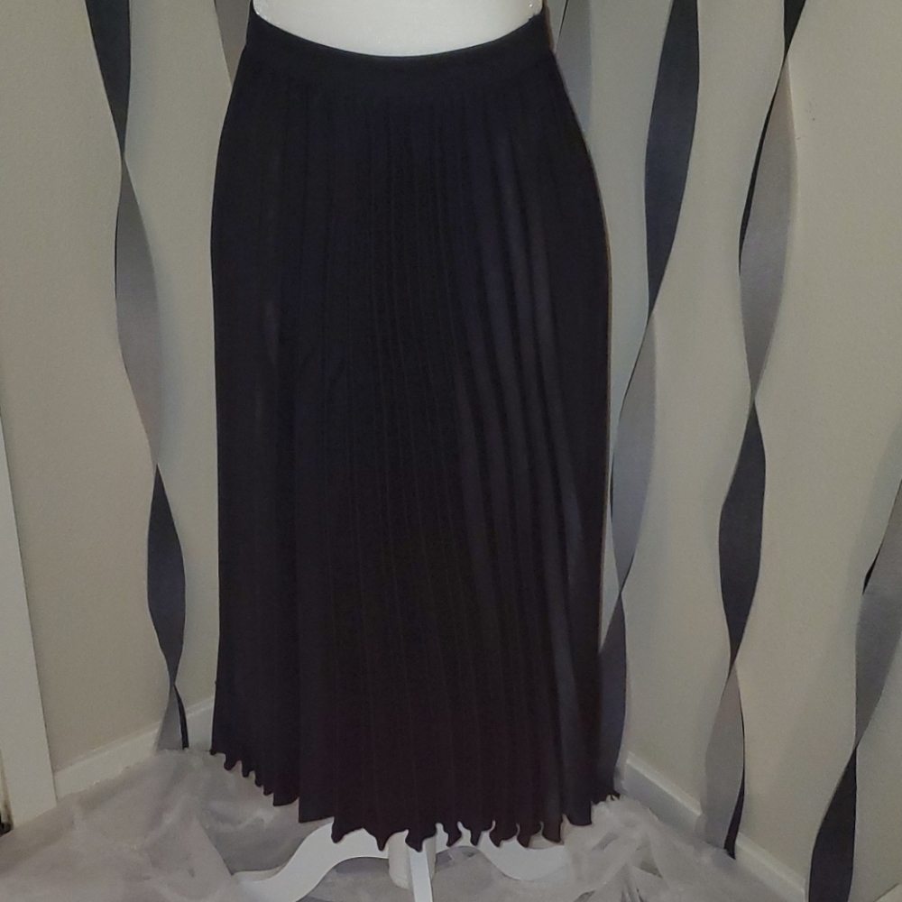 Skirt (Black)